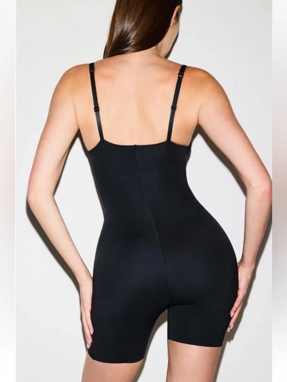 SKIMS Black Sculpting Underwire Bodysuit M NWT